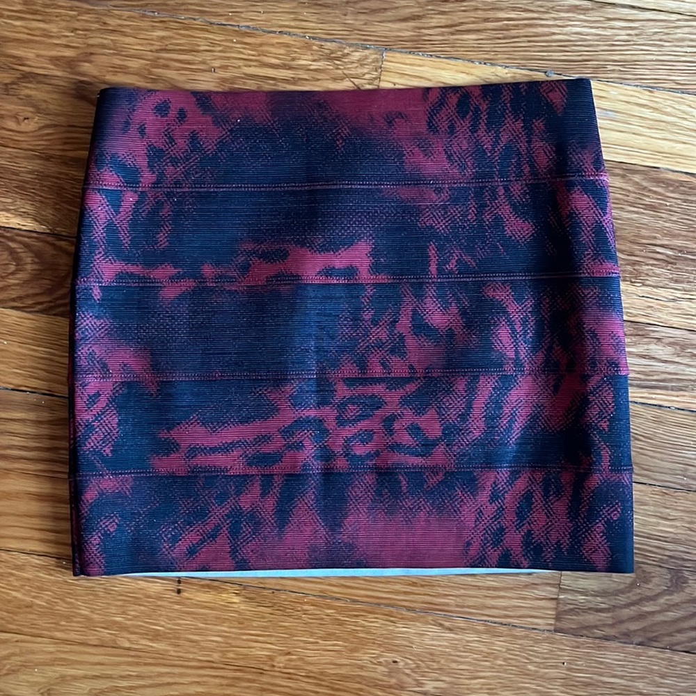Guess skirt